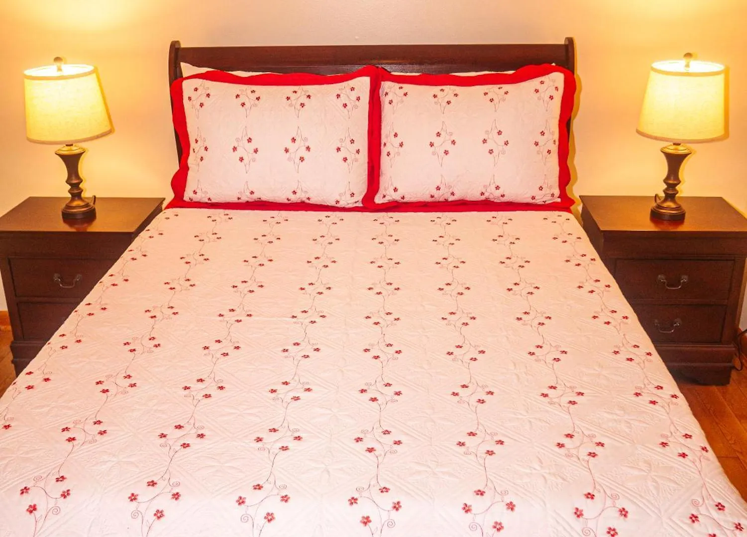 Immaculate Furnished 1-Bedroom Apartment New York Stati Uniti