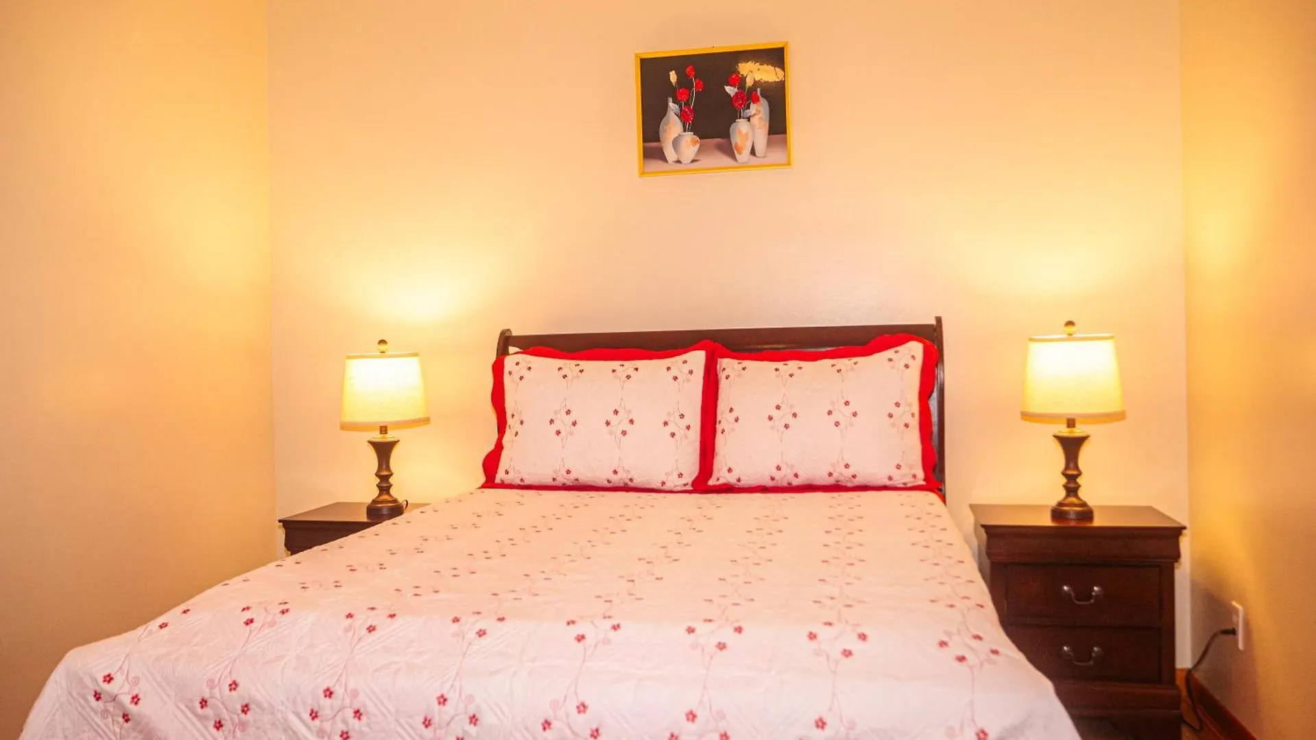 Immaculate Furnished 1-Bedroom Apartment New York USA