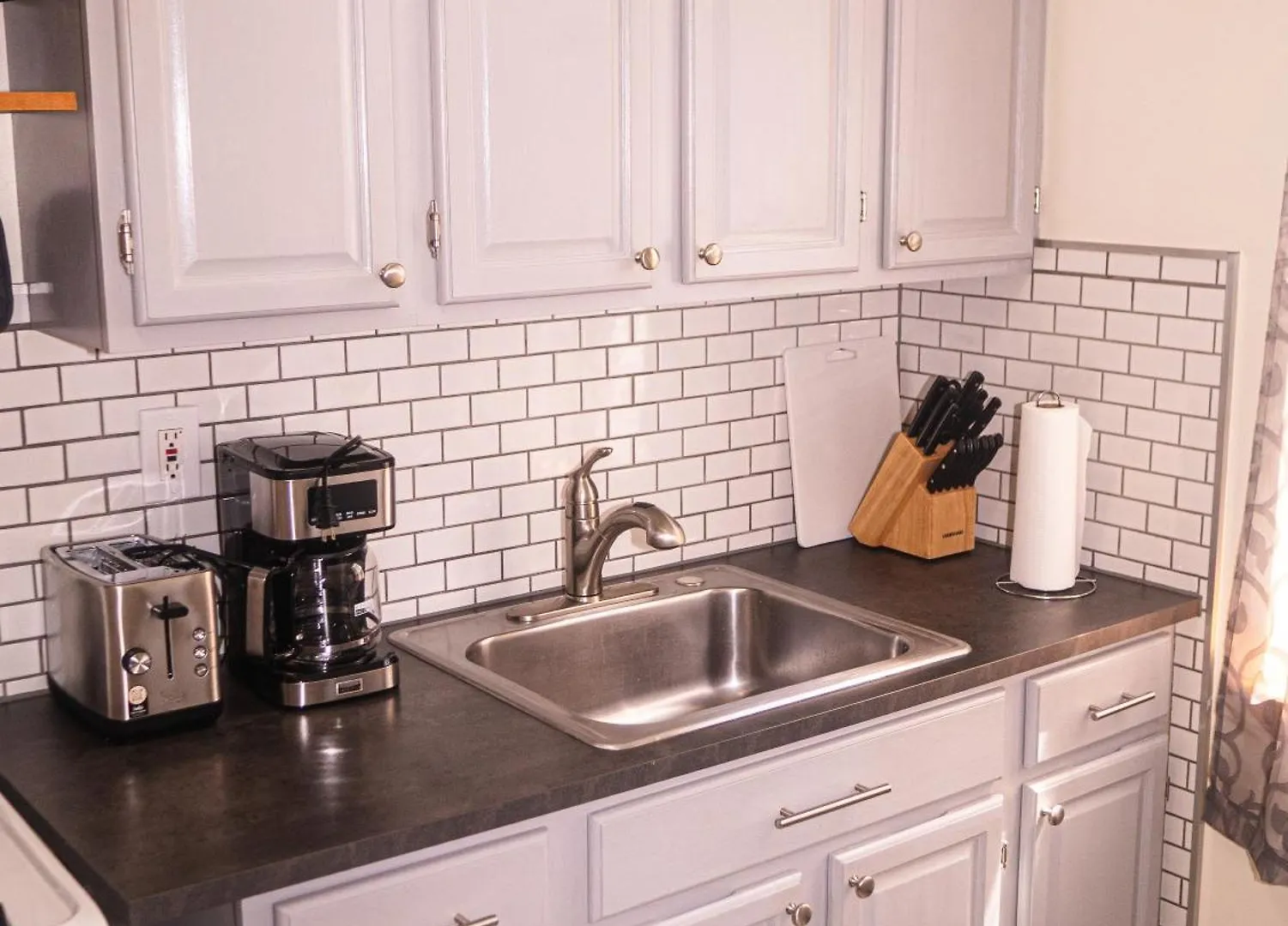 Immaculate Furnished 1-Bedroom Apartment New York
