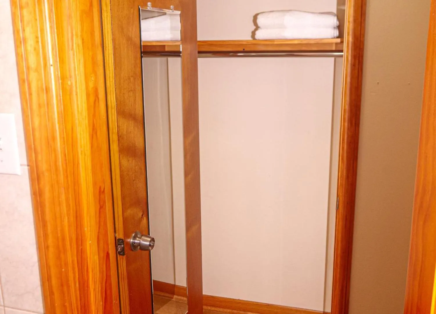 Immaculate Furnished 1-Bedroom Apartment New York