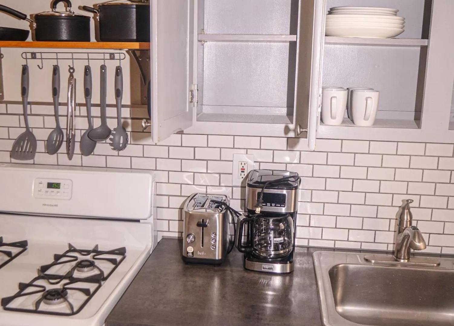 Immaculate Furnished 1-Bedroom Apartment New York