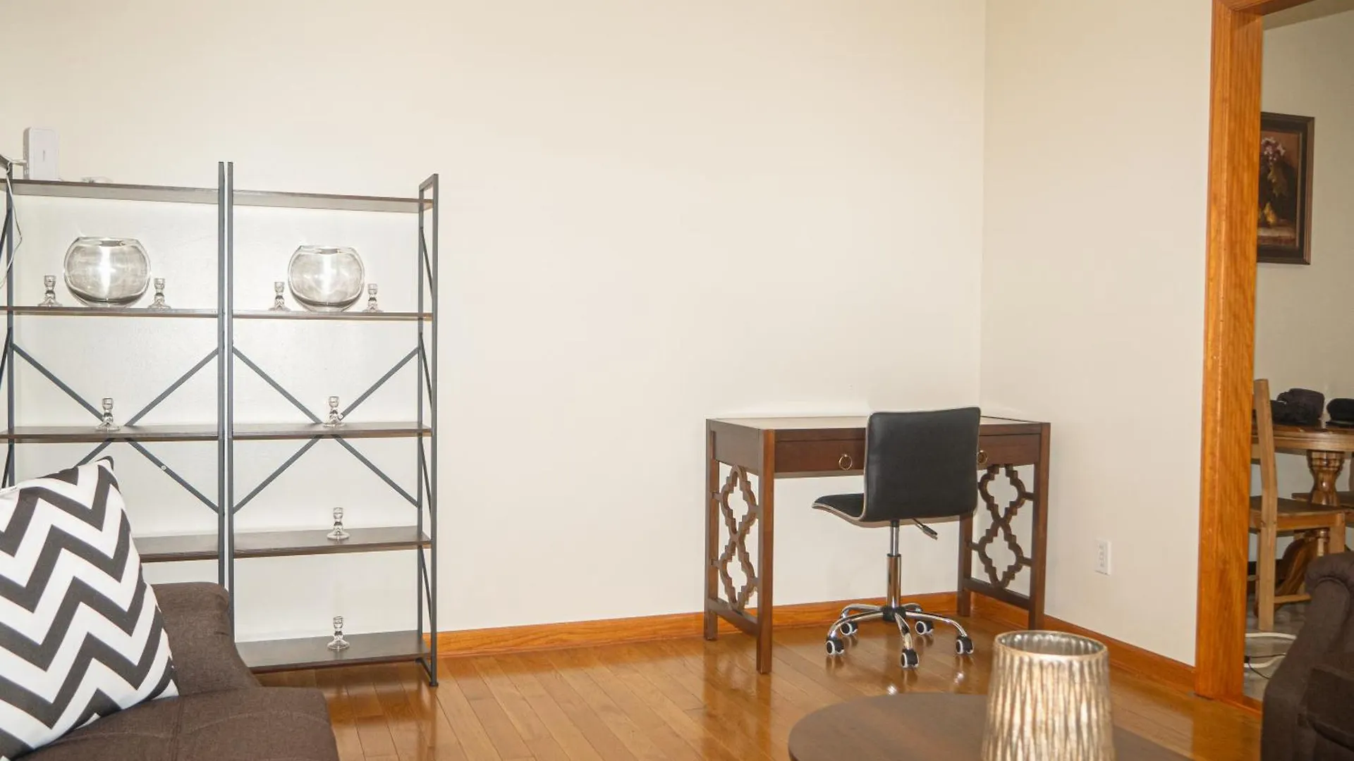 Immaculate Furnished 1-Bedroom Apartment New York 0*,