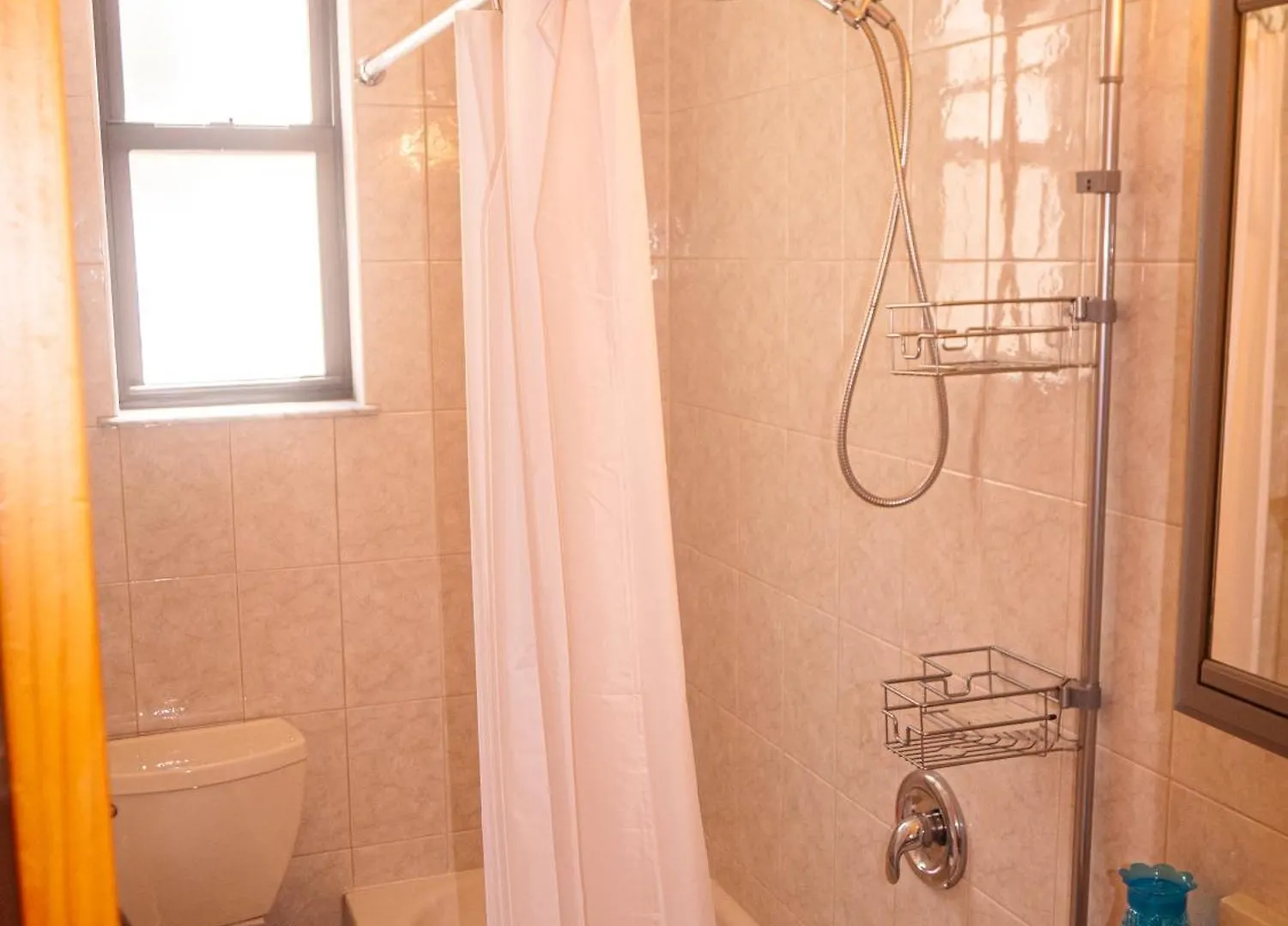 Immaculate Furnished 1-Bedroom Apartment New York 0*,